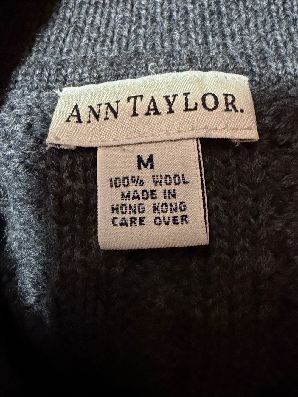 Ann Taylor Charcoal Cable-Knit Button wool Cardigan size m made in Hong Kong - Picture 3 of 4